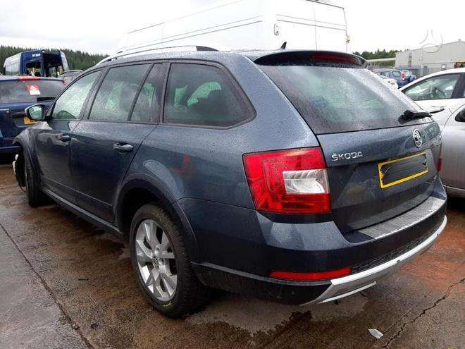 Skoda Octavia Scout dalimis