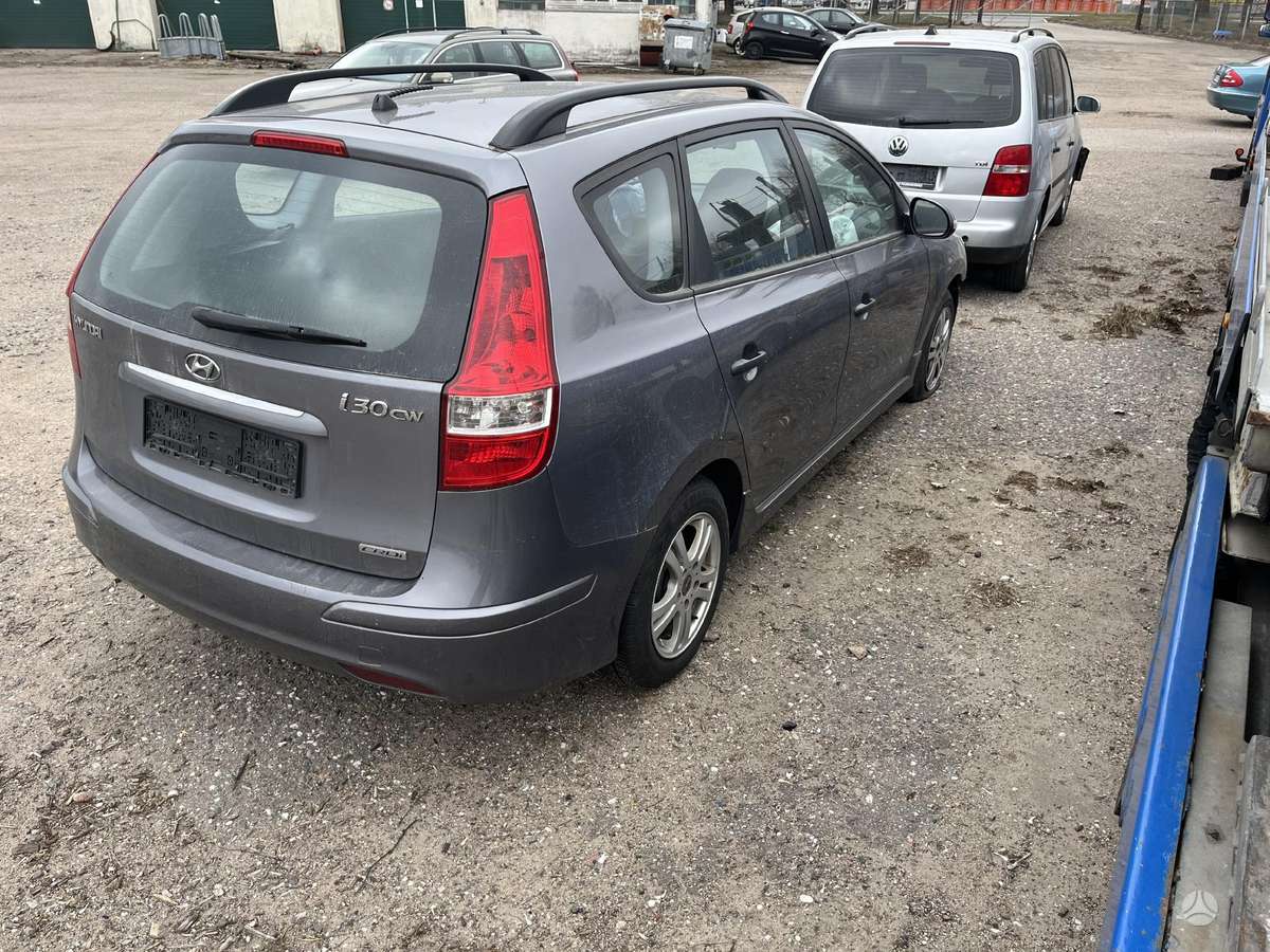 Hyundai i30 по частям