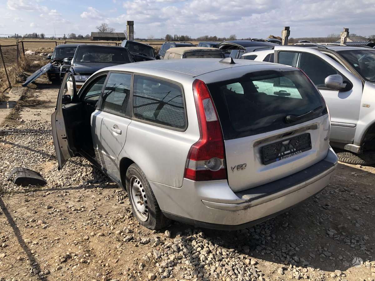 Volvo V50