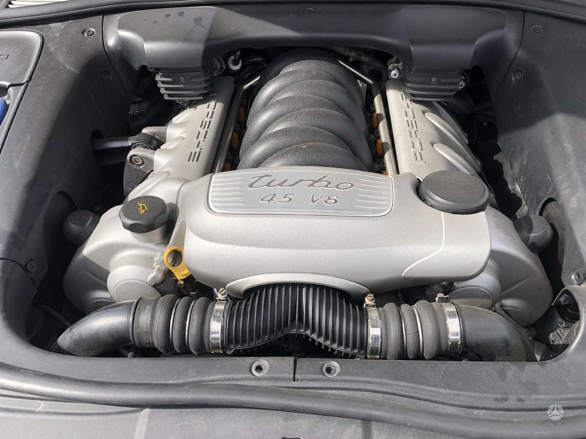 Porsche Cayenne dalimis