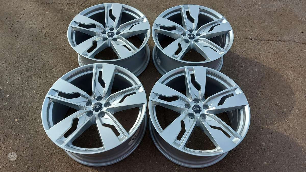 Audi E-TRON -NAUJI-, light alloy, R21