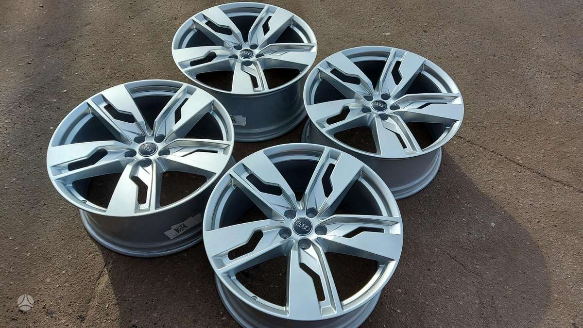 Audi E-TRON -NAUJI-, light alloy, R21