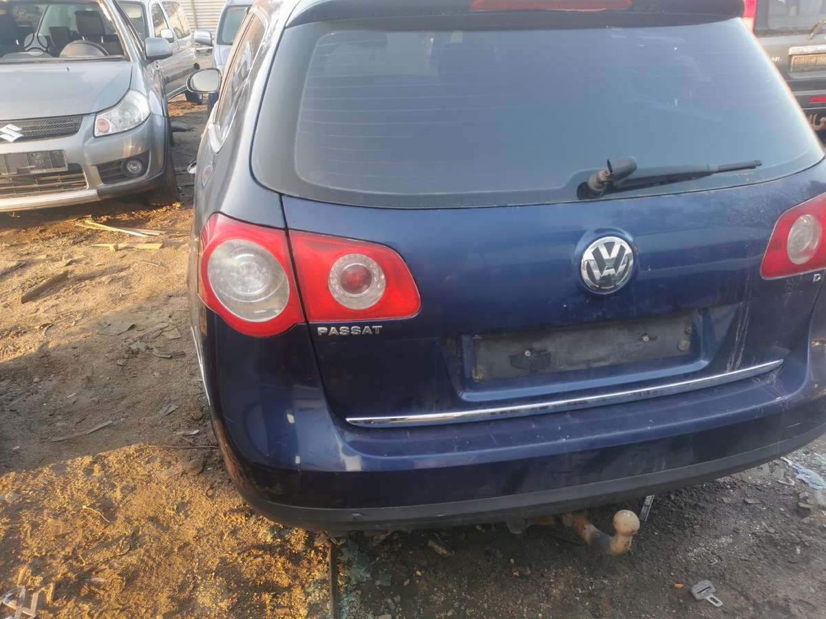 Volkswagen Passat for parts