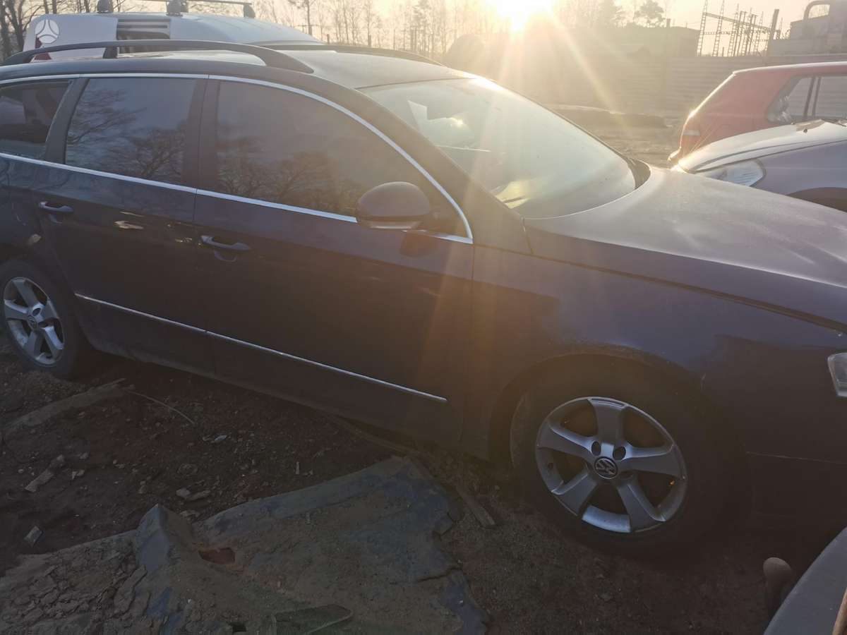 Volkswagen Passat for parts