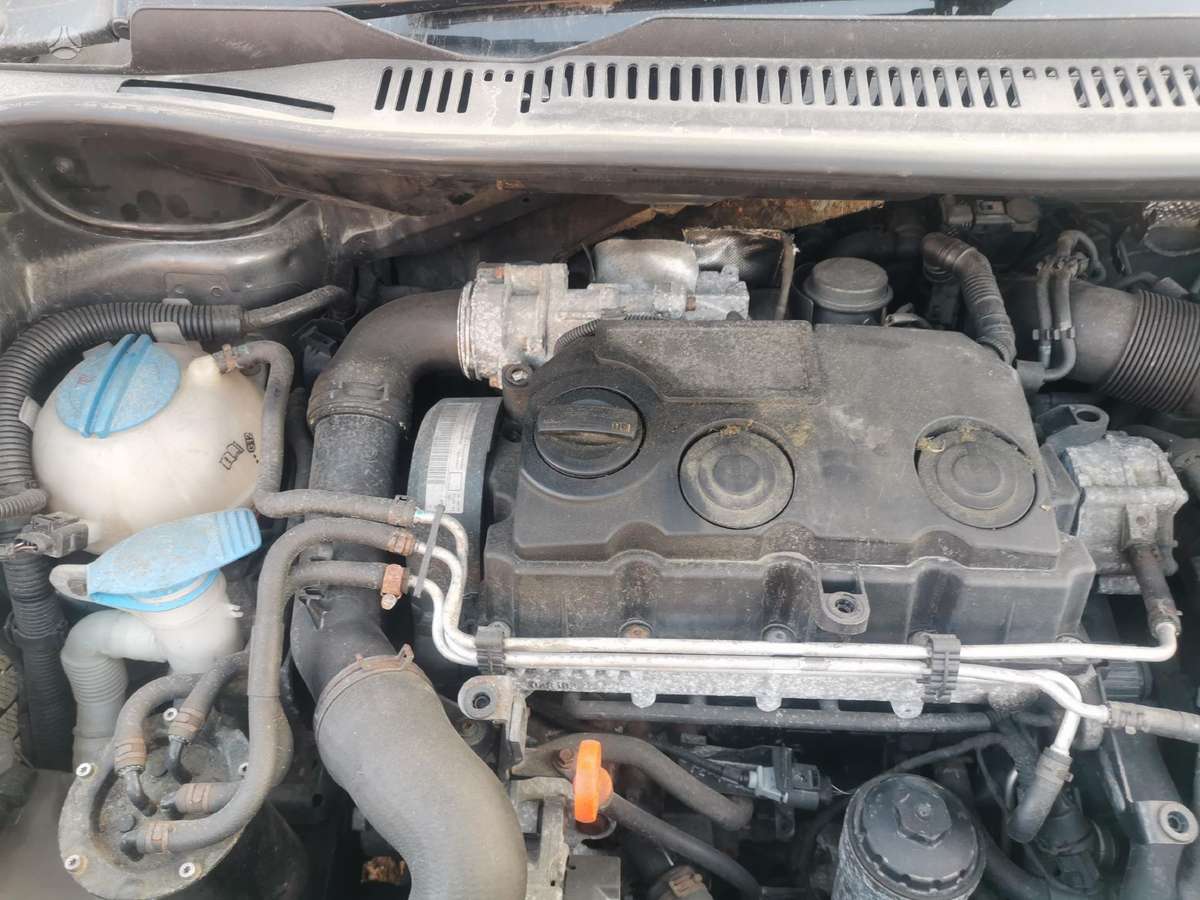 Volkswagen Touran по частям