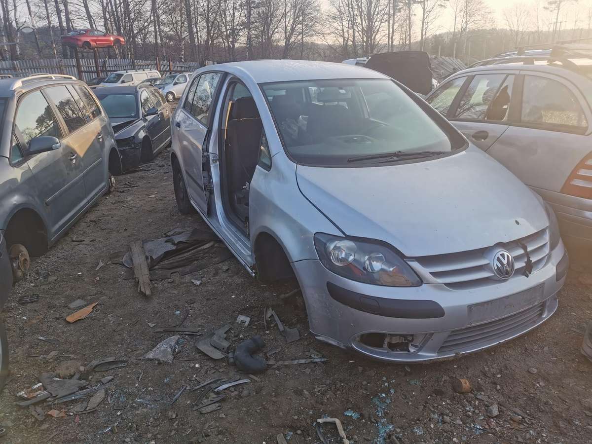 Volkswagen Golf Plus dalimis