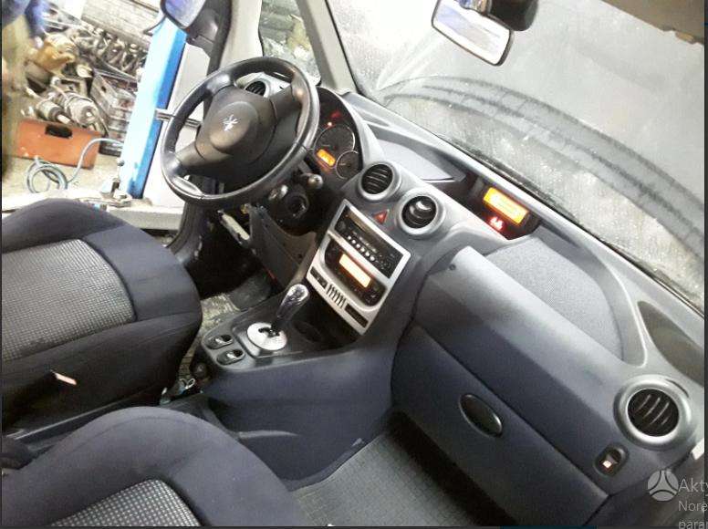 Peugeot 1007