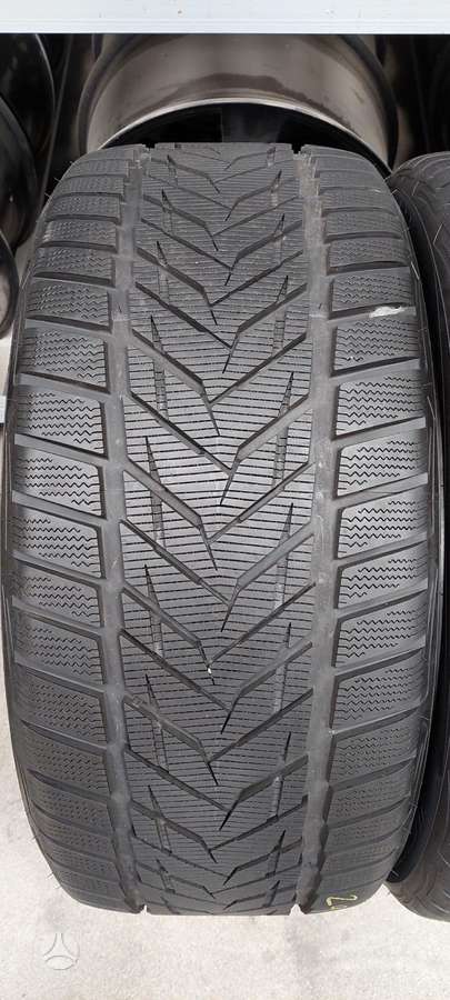 Vredestein, зимние 295/35 R21