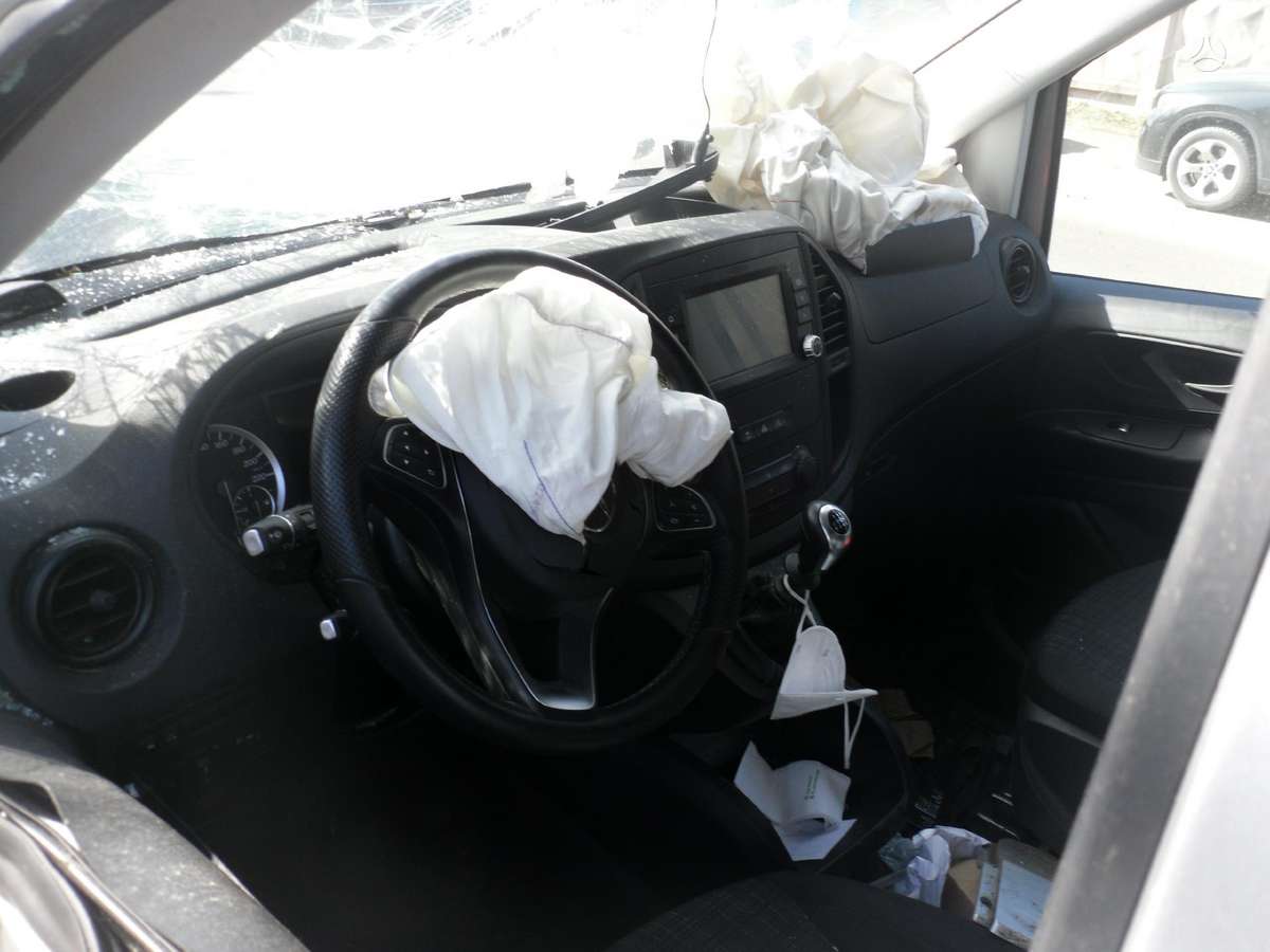 Mercedes-Benz Vito по частям