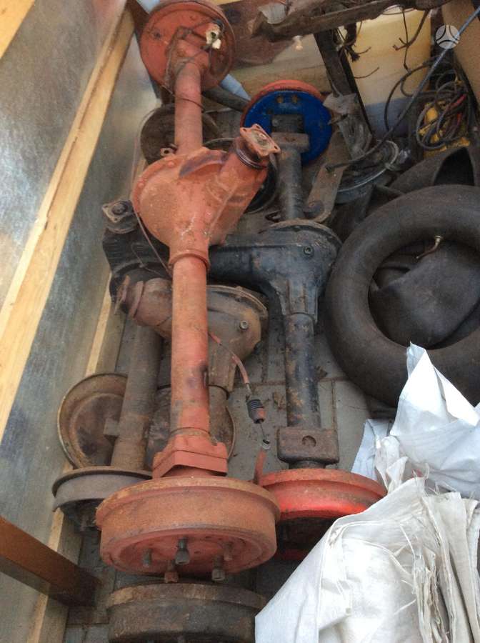 GAZ 24 chassis parts