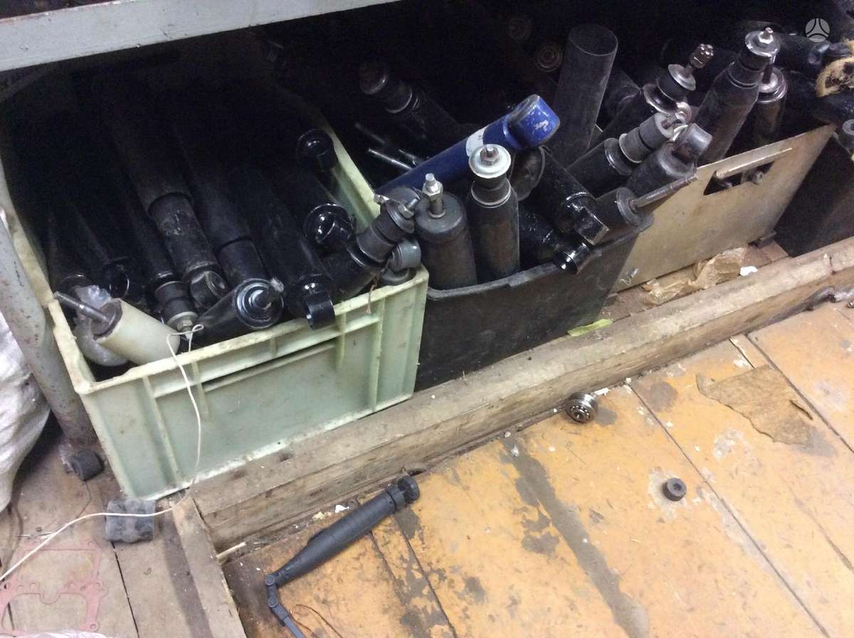 GAZ 24 детали шасси