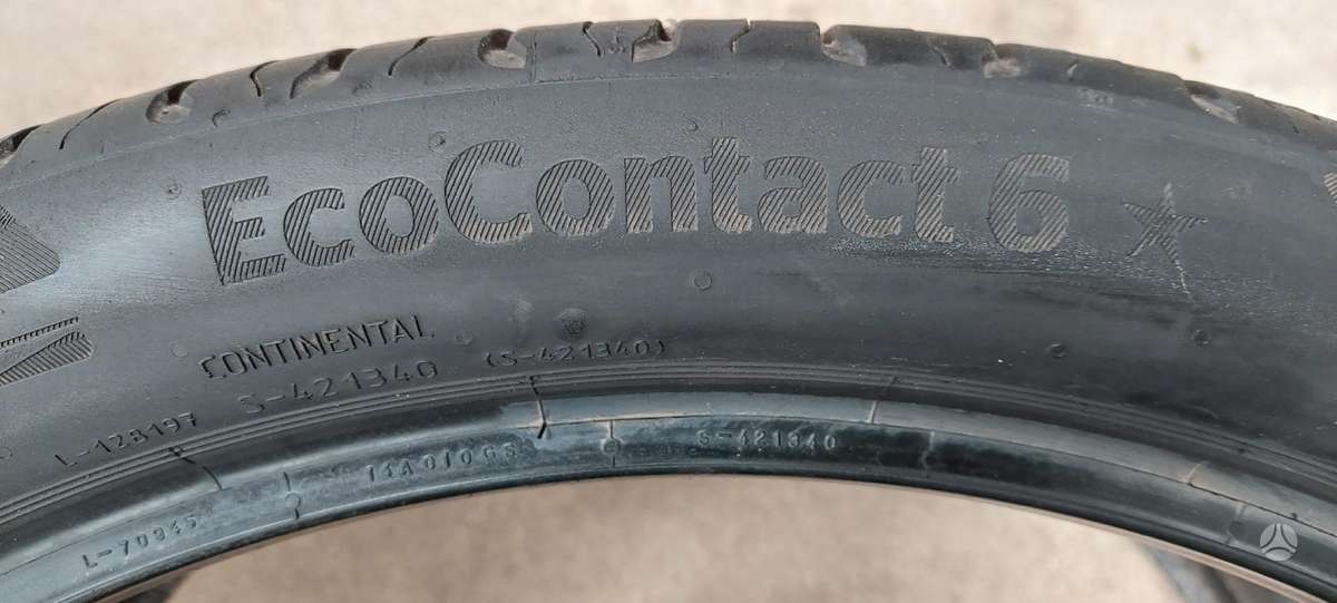 Continental, summer 315/30 R22