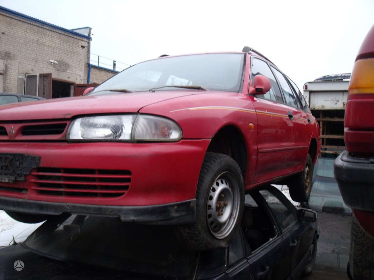 Mitsubishi Lancer