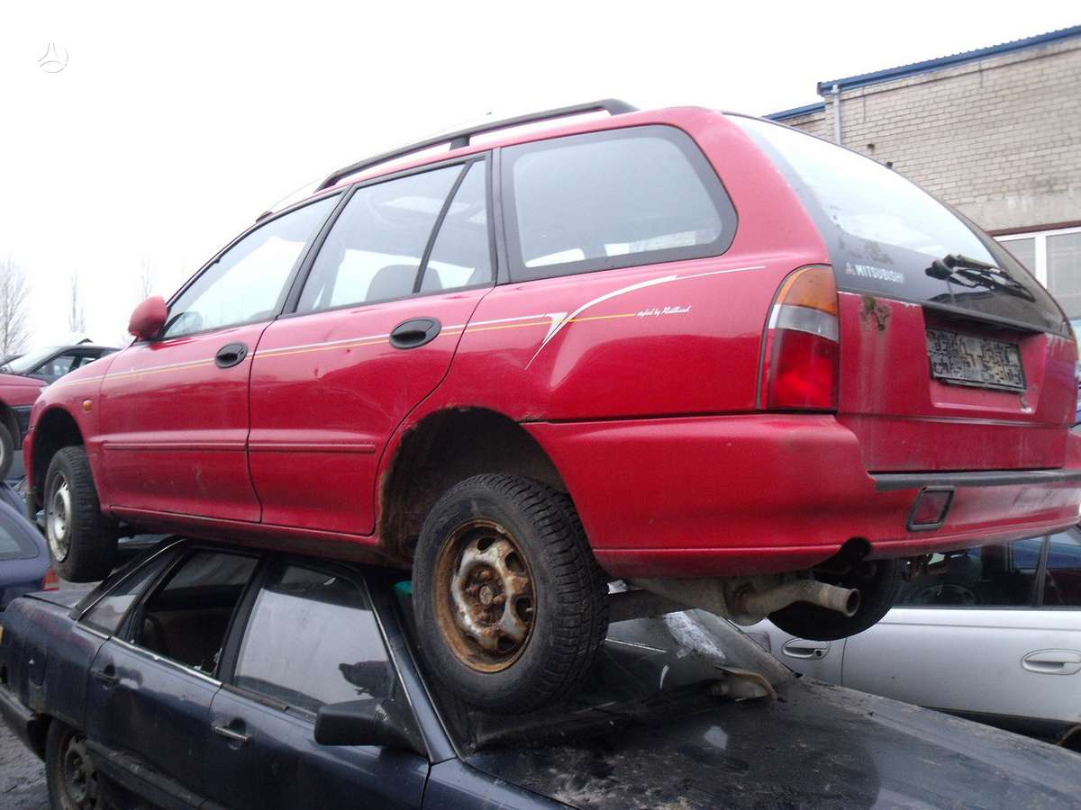 Mitsubishi Lancer