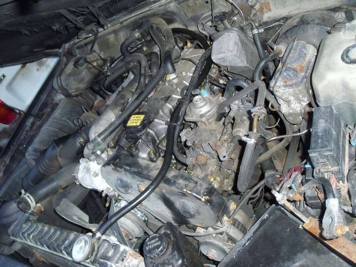 Jeep Cherokee 2 1 td dar vienas