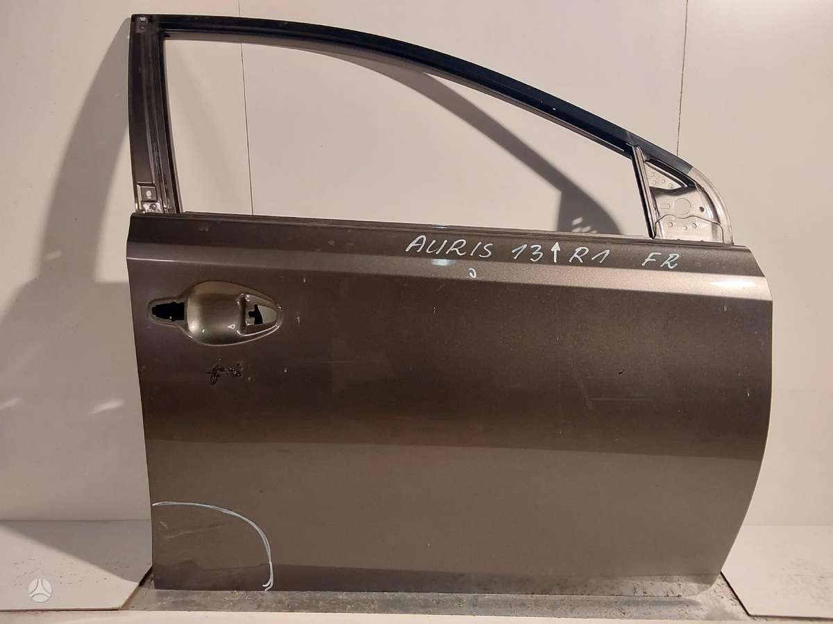 Toyota Auris dalimis