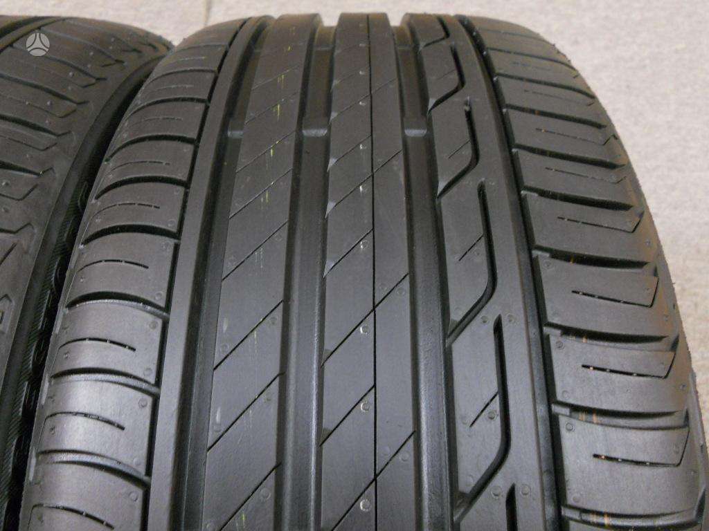 Bridgestone 95% T001, летние 225/55 R17