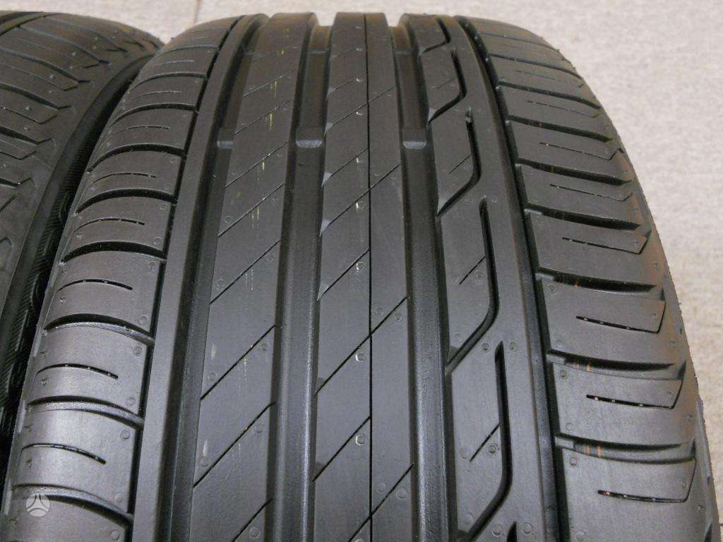 Bridgestone 95% T001, летние 225/55 R17
