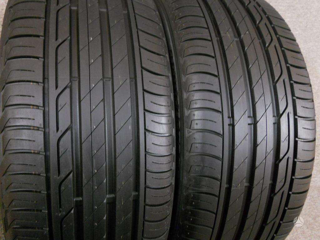 Bridgestone 95% T001, летние 225/55 R17