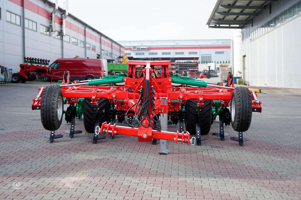 AGRO-MASZ Runner X4, скребки, скрубберы