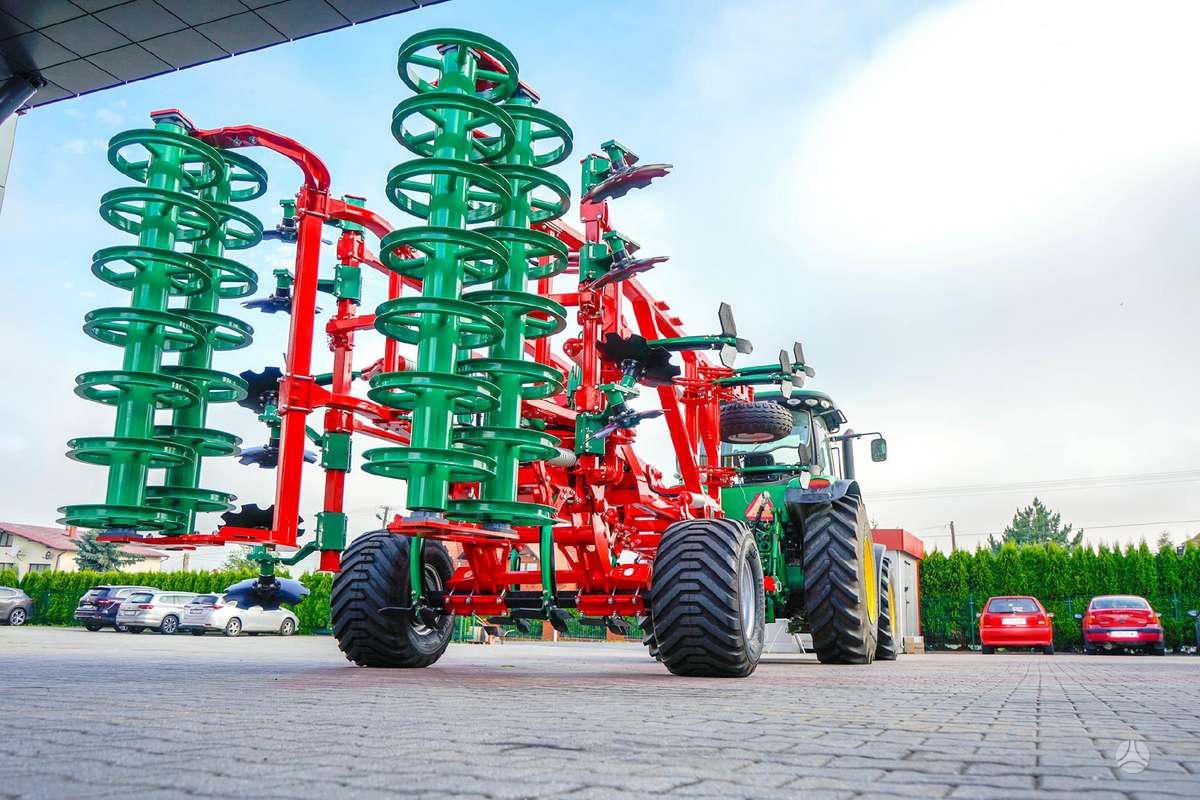 AGRO-MASZ Runner X4, скребки, скрубберы