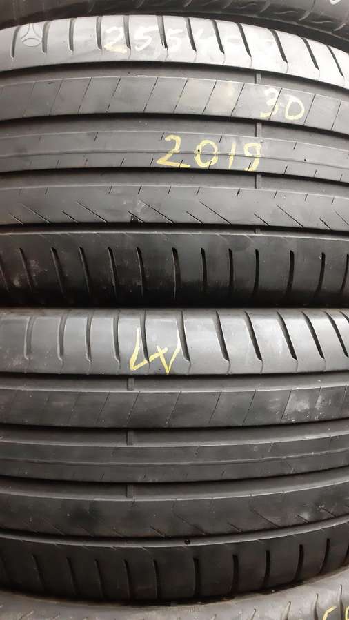 Michelin , Continental, Pirelli, summer 255/45 R19