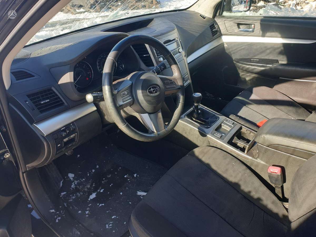 Subaru Outback Dalimis variklis uzkales