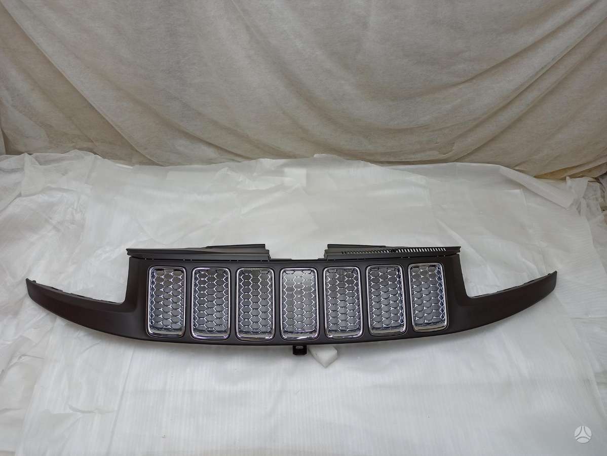 Jeep Grand Cherokee kėbulo dalys