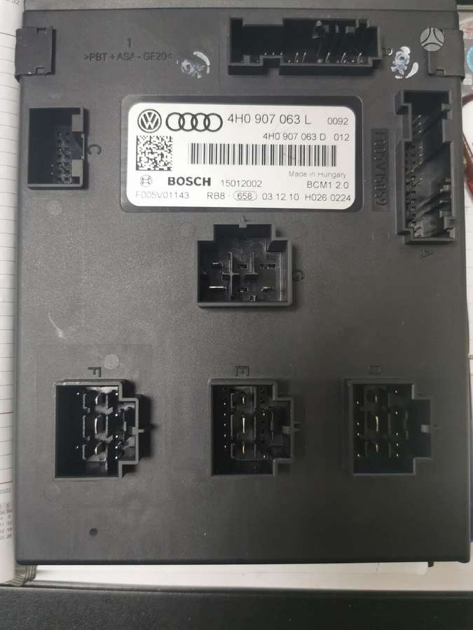 Audi A8, F005V01143, Komforto modulis