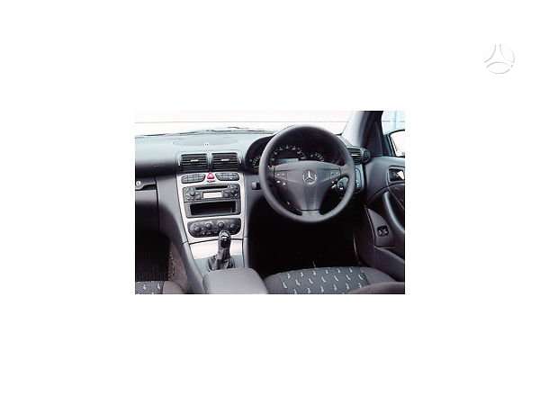 Volvo S60 Masina dalimis