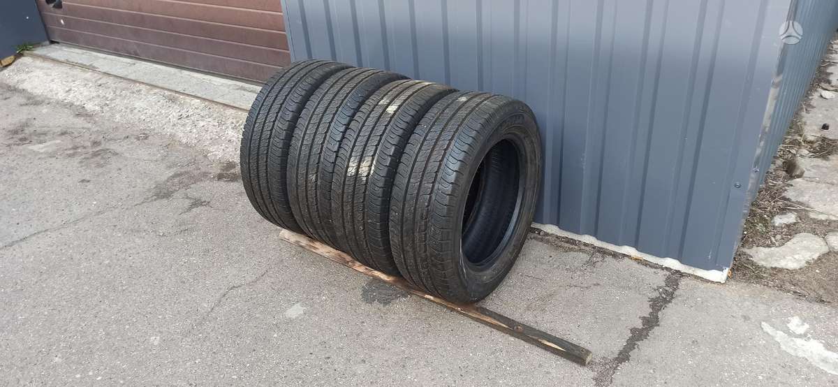 Goodyear Efficient grip cargo, summer 215/60 R16