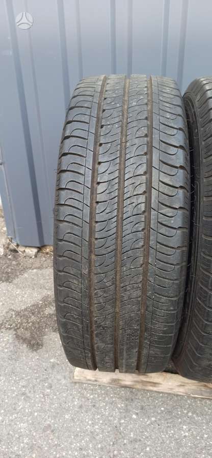 Goodyear Efficient grip cargo, summer 215/60 R16