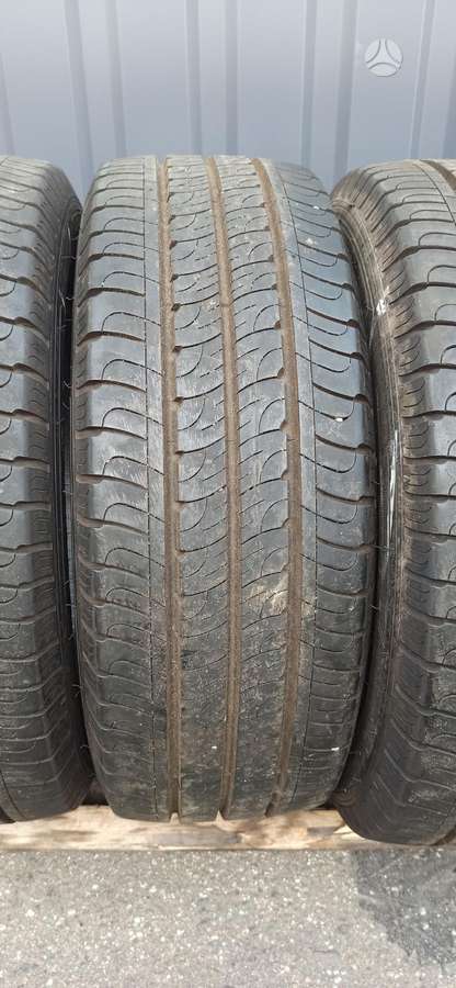 Goodyear Efficient grip cargo, summer 215/60 R16