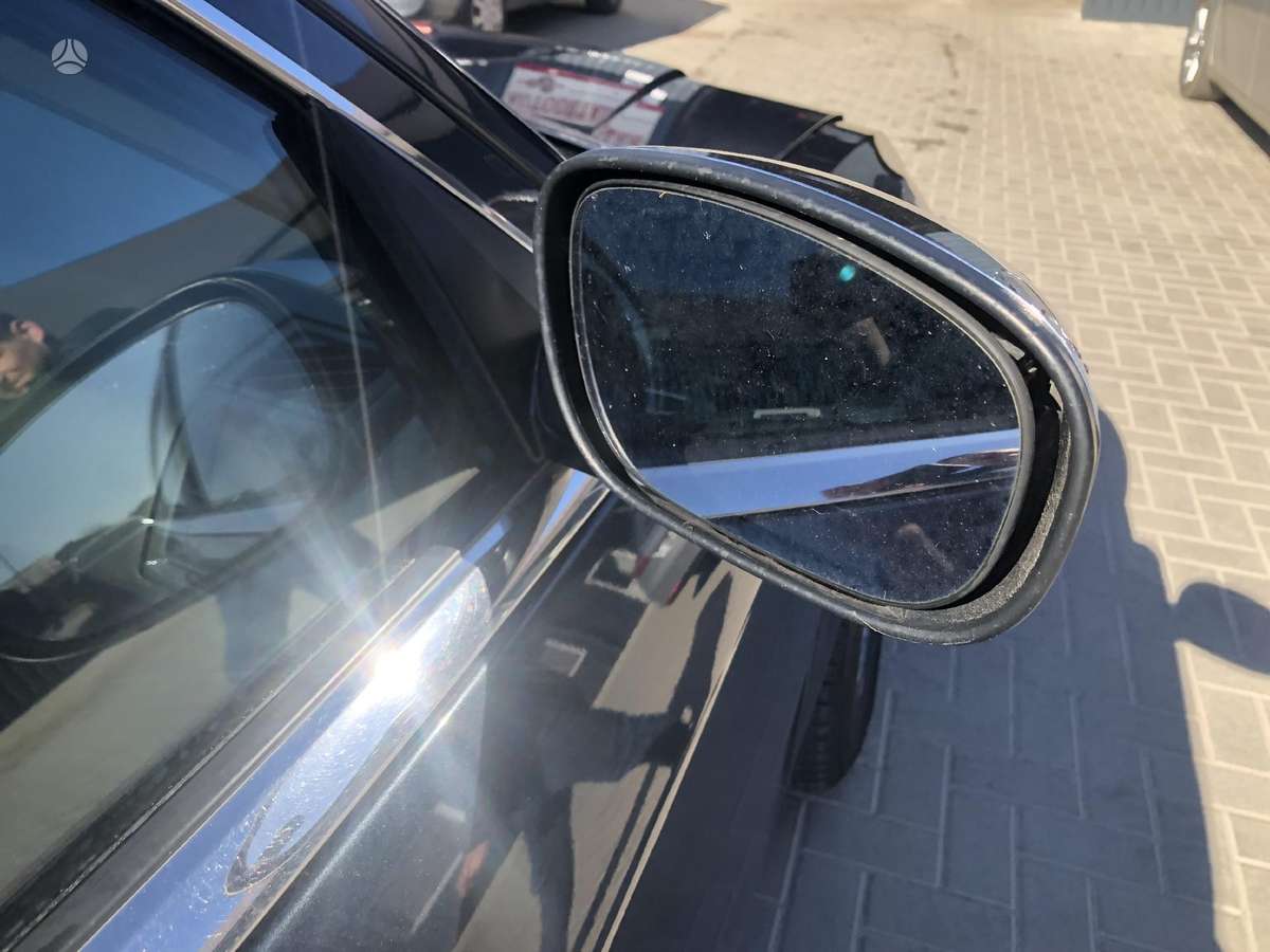 Chrysler 300C for parts