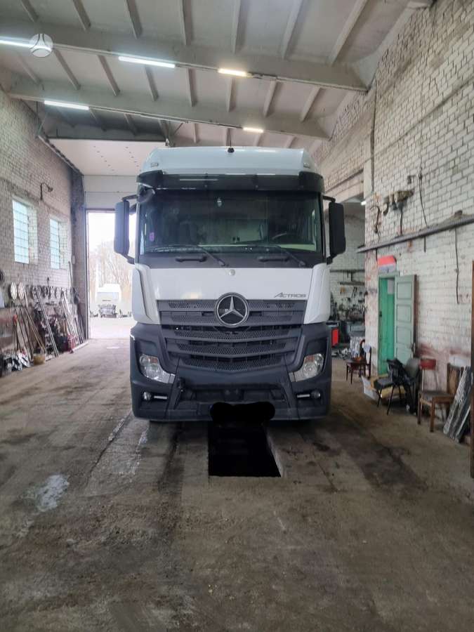 Mercedes-Benz Actros, тягачи