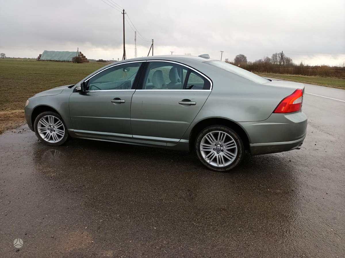 Volvo S80