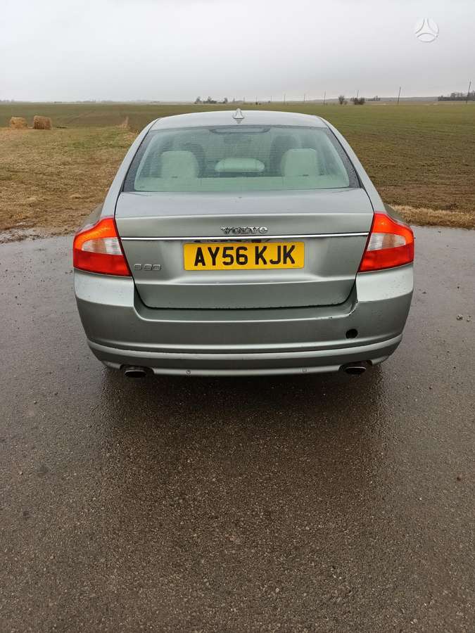 Volvo S80