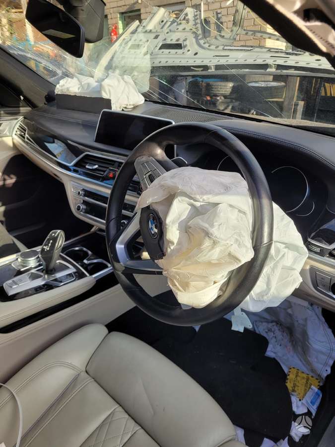 BMW 730 по частям