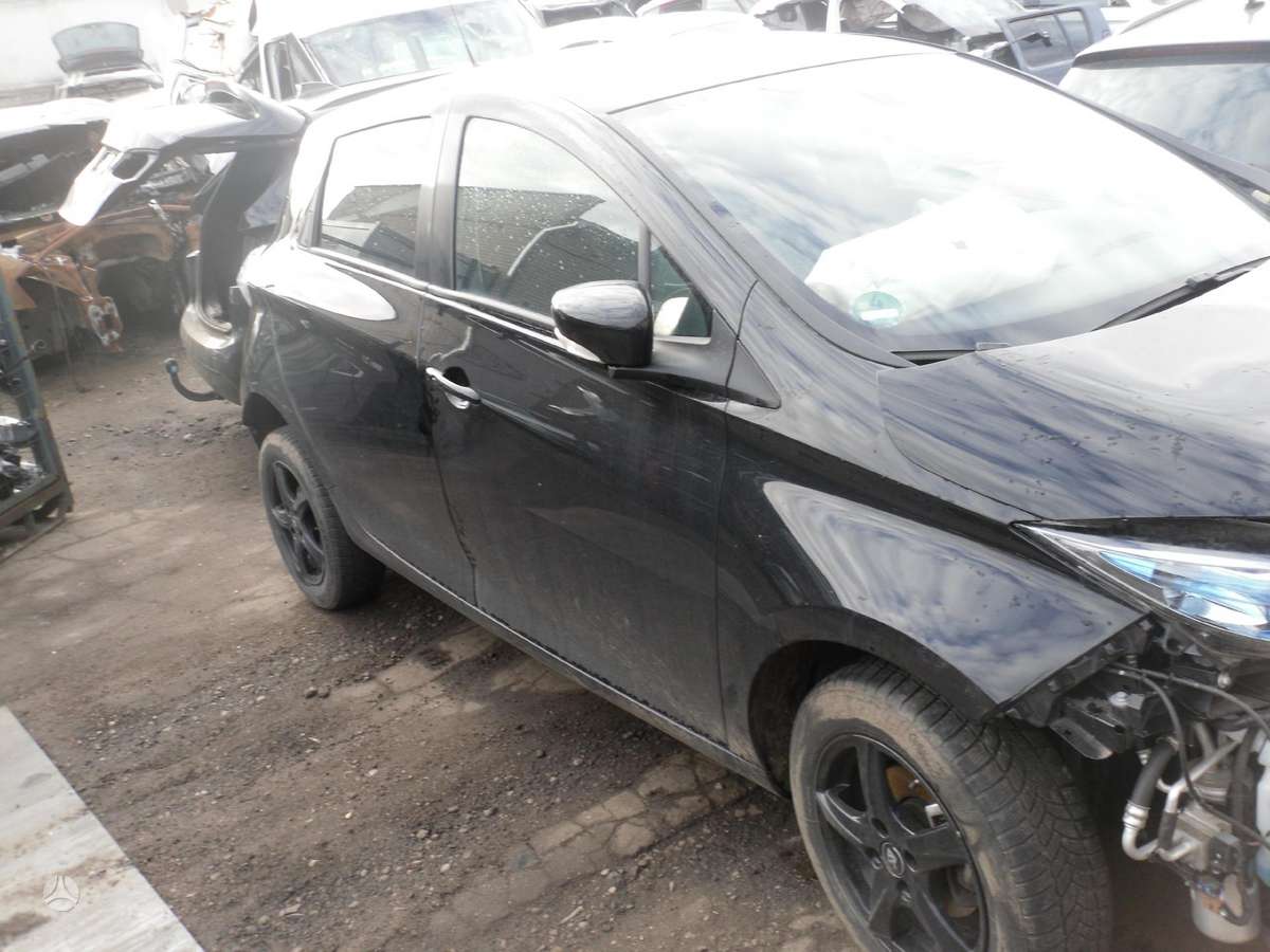 Renault Zoe по частям
