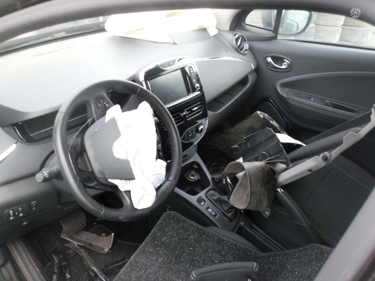 Renault Zoe for parts