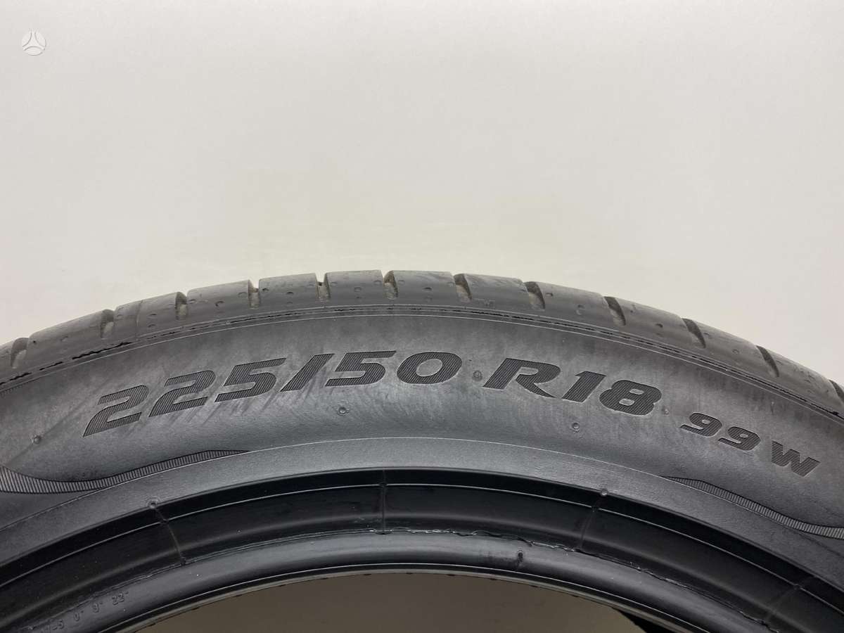 Pirelli P-Zero 2024m, летние 225/50 R18