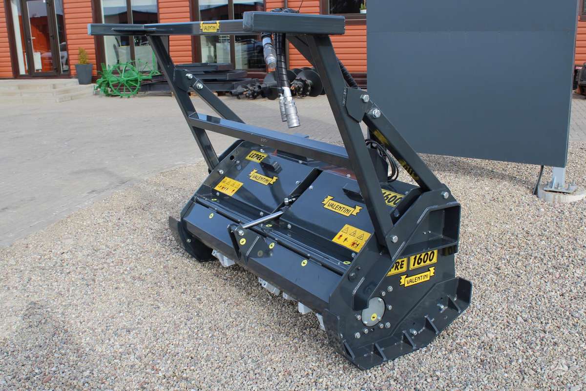 -Kita- LEPRE 1600, mini loaders