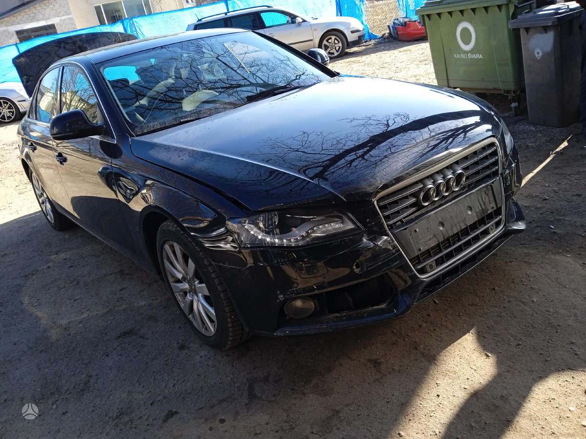 Audi A4 for parts. Dalimis