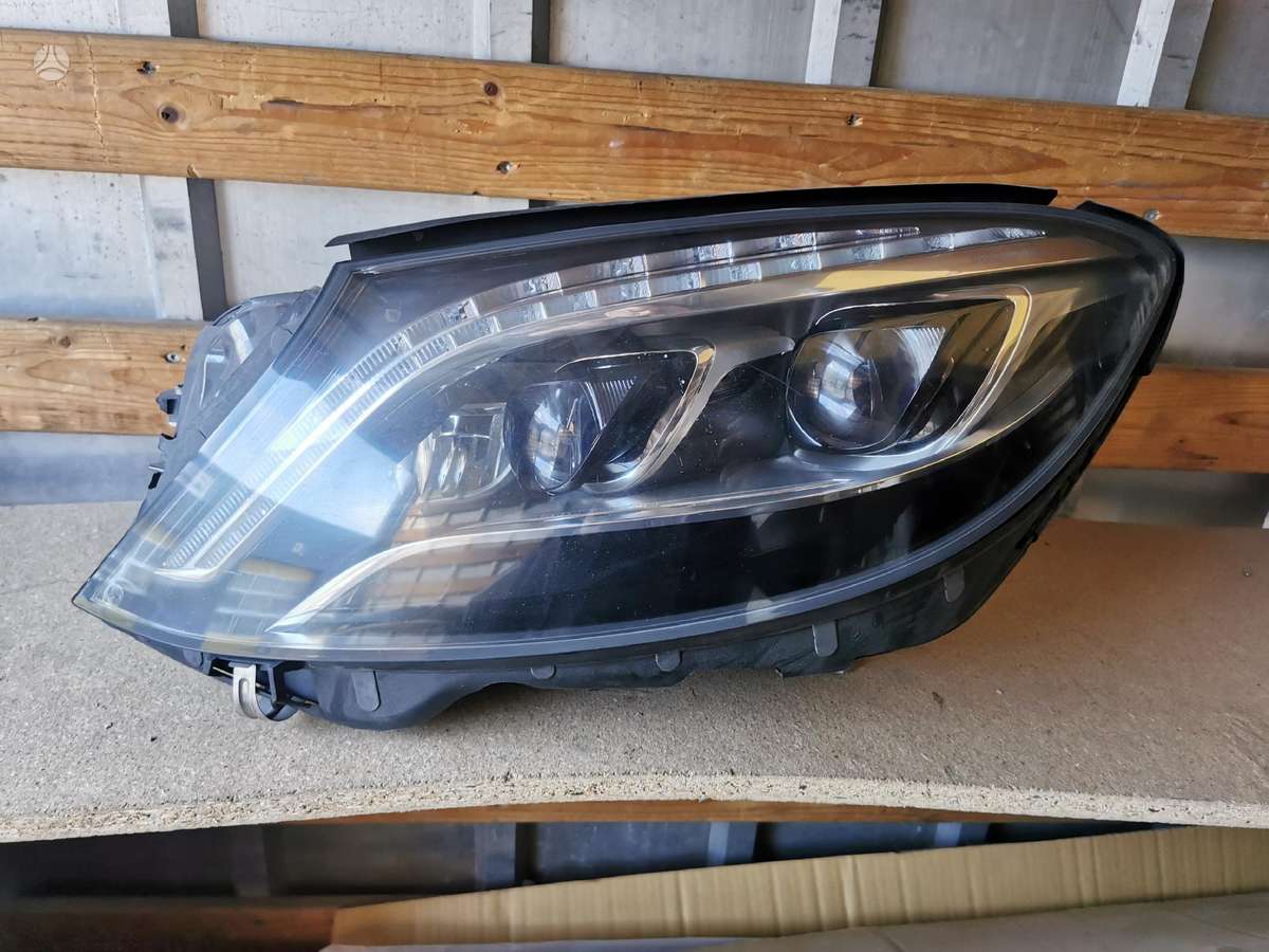 Mercedes-Benz S klasė lights
