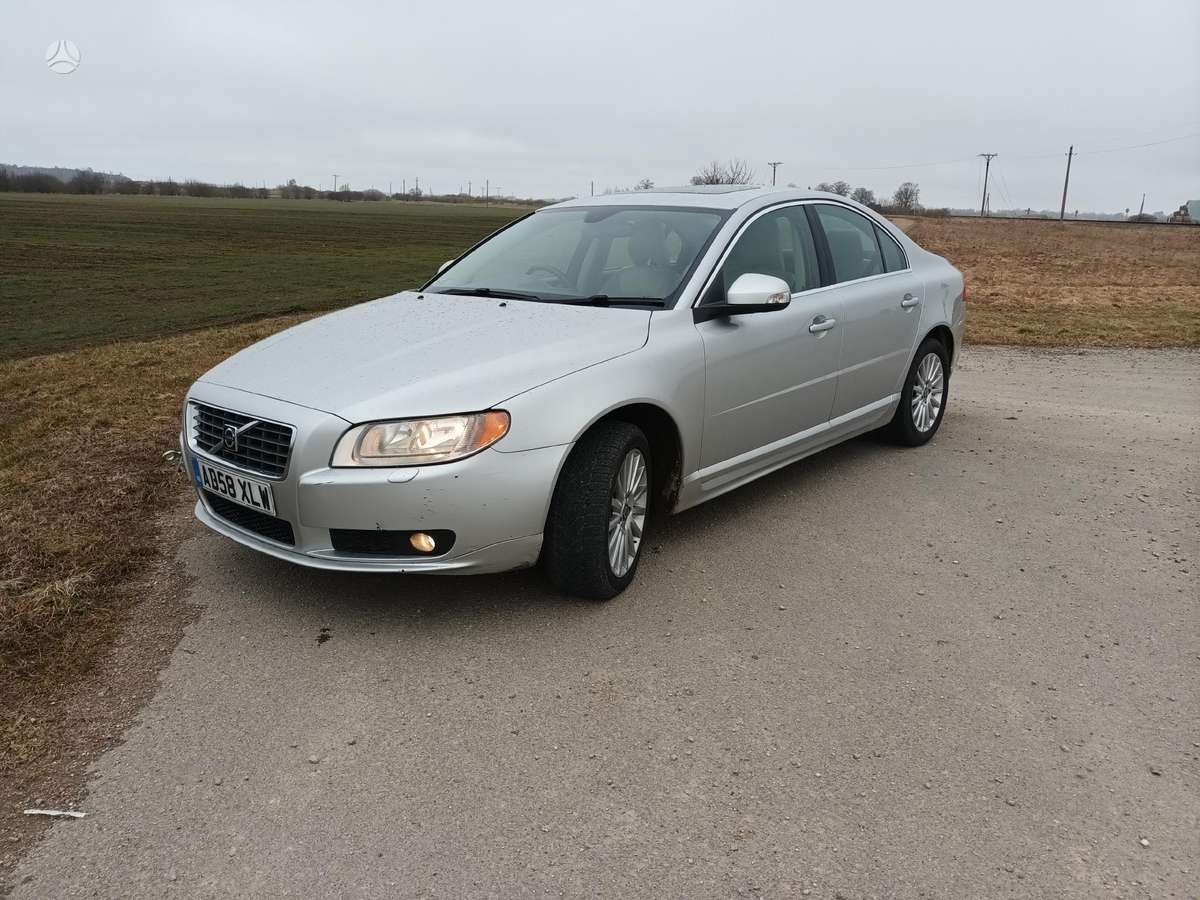 Volvo S80