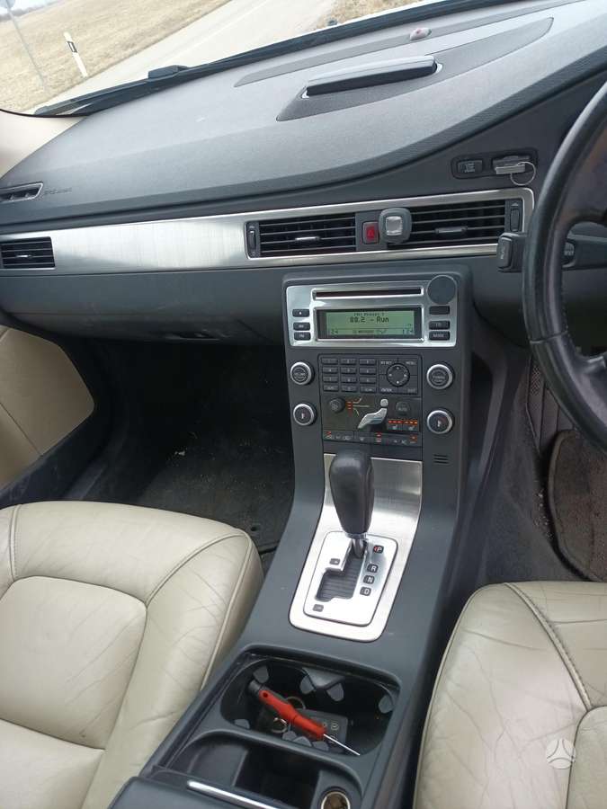 Volvo S80