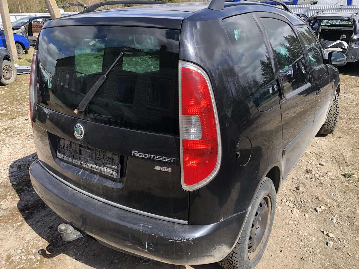 Skoda Roomster for parts
