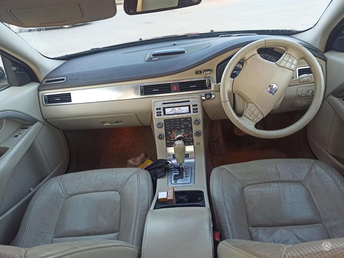 Volvo S80