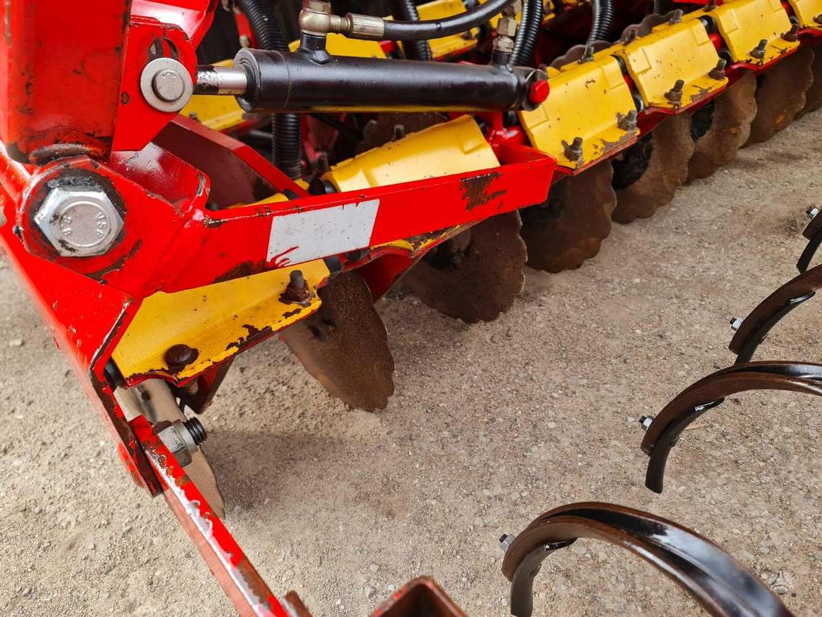 Vaderstad Rapid 400s, seeders, planters