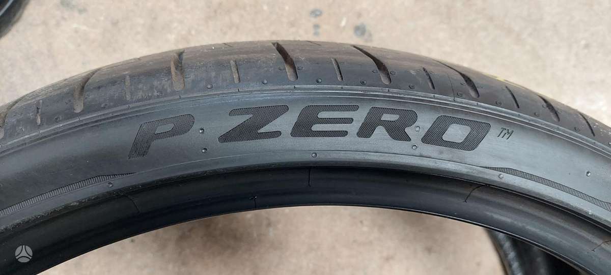 Pirelli, summer 285/30 R22